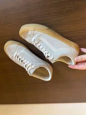 Vans Cream Suede Low-Top Sneakers with Gum Sole